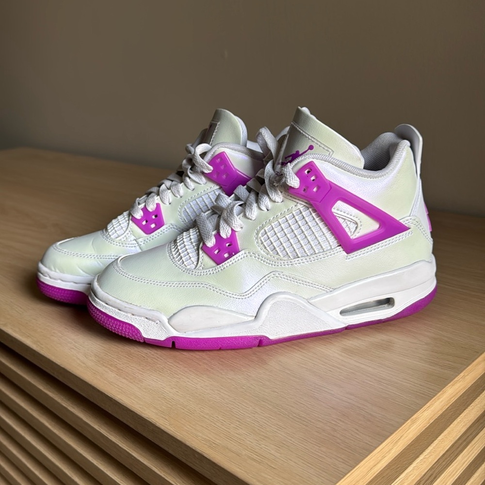 Air Jordan 4 Retro Hyper Violet | 4.5 - only worn a few times